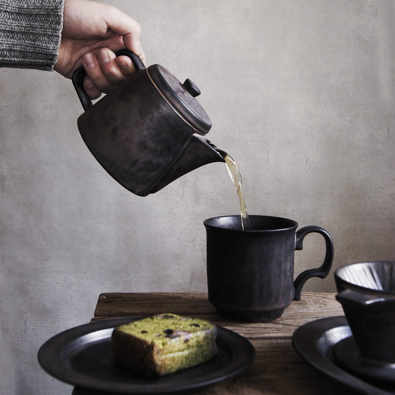 Small Ceramic Teapot with Infuser - Authentic Japanese Handmade